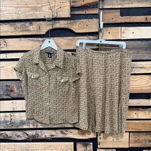 Womens Sz 16P Vtg Norton McNaughton 2-Piece
Geometric Top and Midi Skirt Set